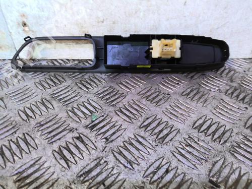 Used Right rear window switch Right rear window switch RENAULT CLIO IV Grandtour (KH_) 1.2 TCe 120 (KHAU) (118 hp) 20350314 20350314