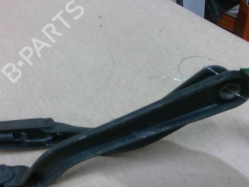 Front windshield wiper arm RENAULT TWINGO III (BCM_, BCA_) 1.0 SCe 65 (BCMJ) | BP29082503C143 