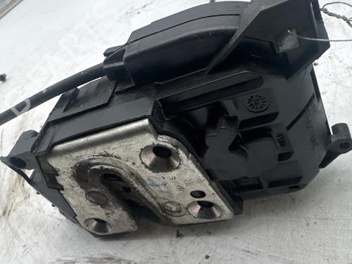 Used Rear right lock Rear right lock RENAULT CLIO III (BR0/1, CR0/1) 1.6 16V (BR05, BR0B, BR0Y, BR15, BR1J, BR1M, BR1Y, CR0B,... (112 hp) 34455090 34455090
