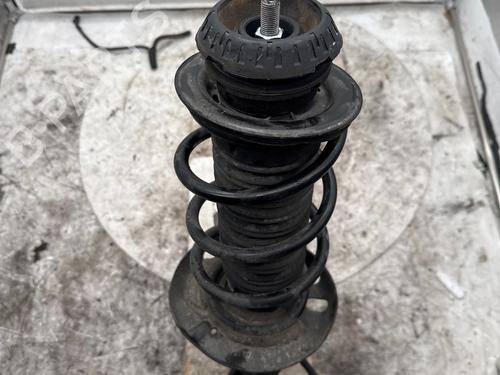 Used Right front shock absorber Right front shock absorber 38726033 38726033