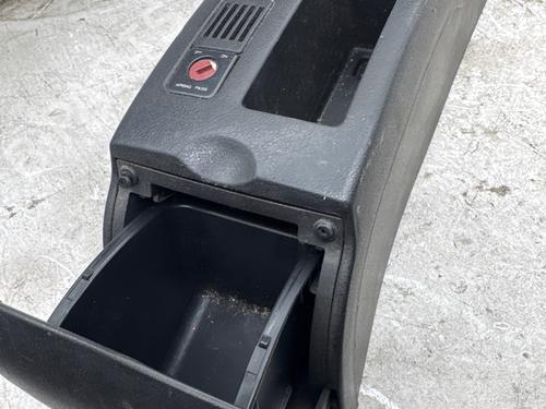 Used Middle console Middle console 37635855 37635855
