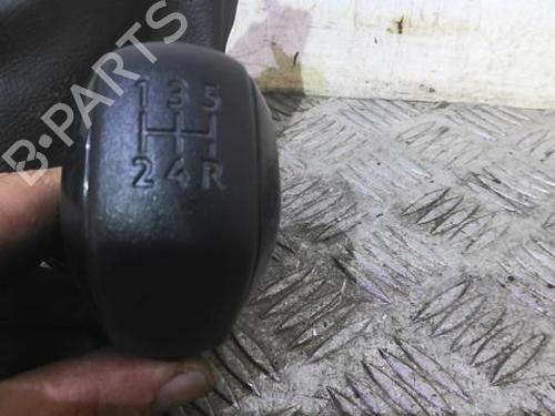 Used Shift knob Shift knob CITROËN C3 III (SX) 1.2 PureTech 82 (83 hp) 20360977 20360977