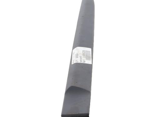 Used Door moulding trim Door moulding trim RENAULT CLIO III (BR0/1, CR0/1) 1.2 16V (BR02, BR0J, BR11, CR02, CR0J, CR11) (75 hp) 28160007 28160007