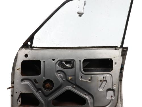 Used Right front door Right front door 22894507 22894507