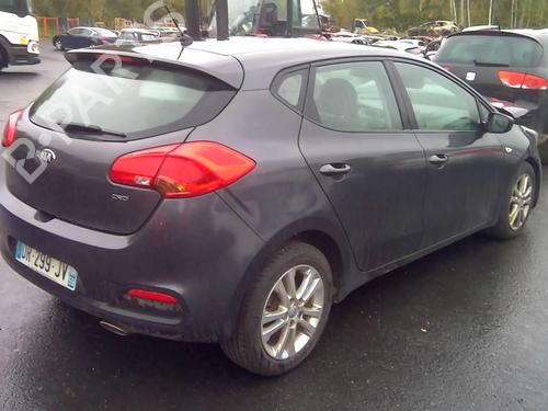 Front wiper motor KIA CEE'D (JD) 1.6 CRDi 110 | BP31983781M29 - Image 5