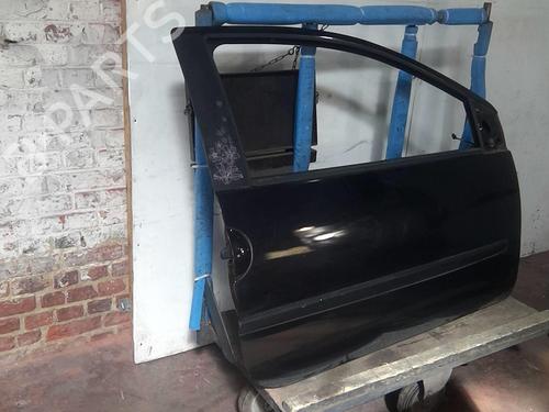 Used Right front door RENAULT TWINGO II (CN0_) 1.5 dCi 75 (75 hp) 20351454