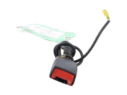 Engate do cinto MERCEDES-BENZ C-CLASS (W203) C 220 CDI (203.006) (136 hp) 31878701