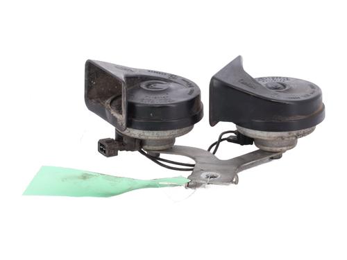 Horn RENAULT LAGUNA II (BG0/1_) 1.8 16V (BG04, BG0B, BG0C, BG0V) | BP29758620E13
