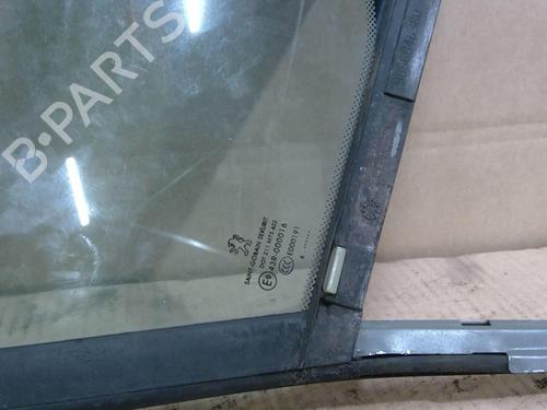 Front right quarter glass PEUGEOT 308 SW I (4E_, 4H_) 1.6 HDi | BP29465298C112 