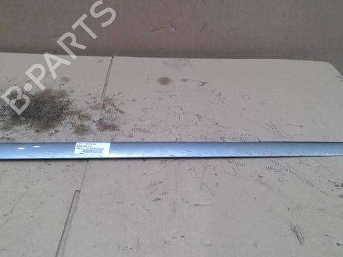 Used Door moulding trim PEUGEOT 207 (WA_, WC_) 1.6 HDi (90 hp) 31376623