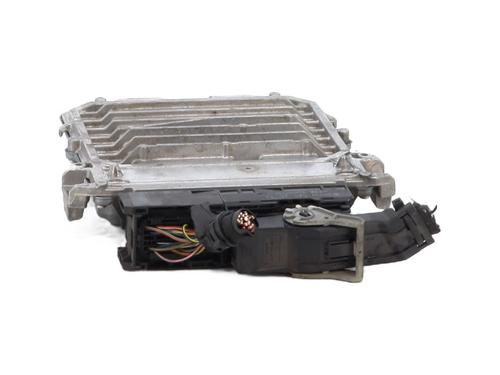 Used Engine control unit (ECU) Engine control unit (ECU) MERCEDES-BENZ C-CLASS (W205) C 300 e (205.053) (320 hp) 32849873 32849873