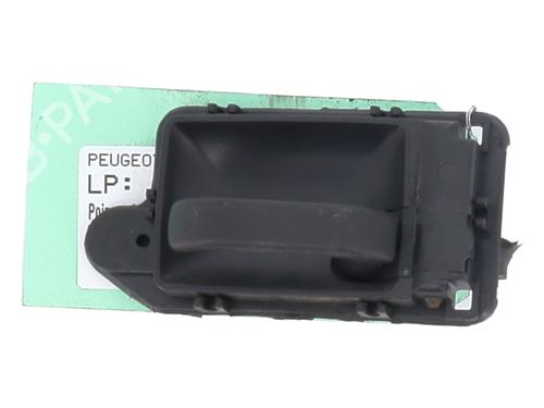 Poignée intérieure arrière droite PEUGEOT 106 II (1A_, 1C_) 1.1 i (60 hp) 28293947