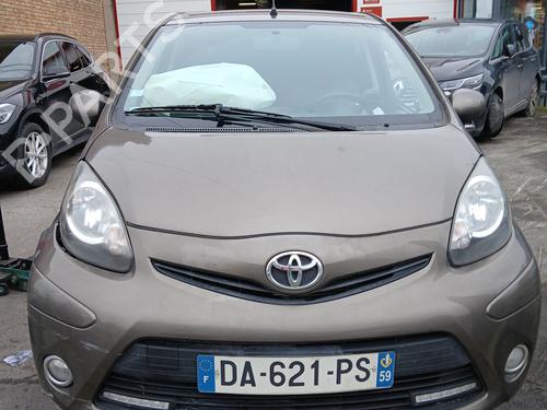 Brugte TOYOTA AYGO (_B1_) 1.0 (KGB10_, KGB10R) (68 hp) 4482265