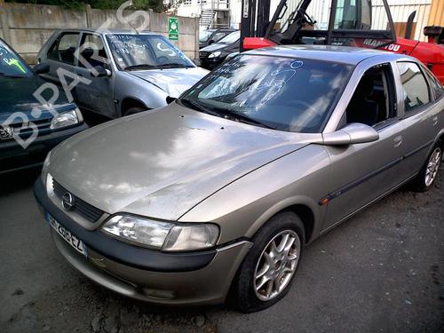 Used Parts OPEL VECTRA B Hatchback (J96) 2.0 i 16V (F68) 1879074
