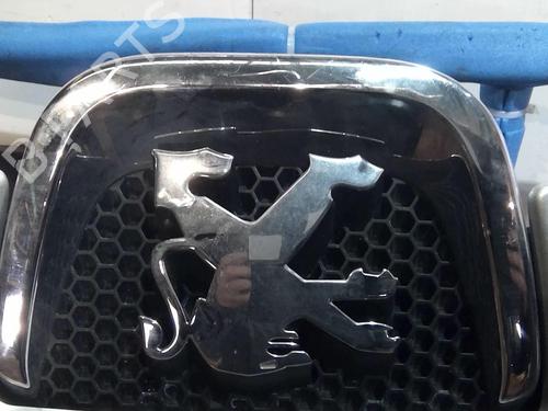 hood-peugeot-407-coupe-6c_-27-hdi-7901l6-2005-20353544 main image