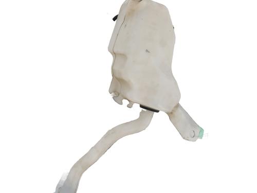 windscreen-washer-tank-alfa-romeo-giulietta-940_-2010-2011-2012-2013-2014-2015-2016-2017-2018-2019-2020-30763777 main image