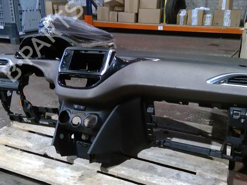 Dashboard PEUGEOT 2008 I (CU_) 1.2 VTi | BP25338407C46 - Image 4