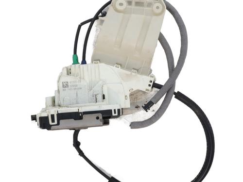 front-right-lock-fiat-500x-334_-2014-30915073 main image