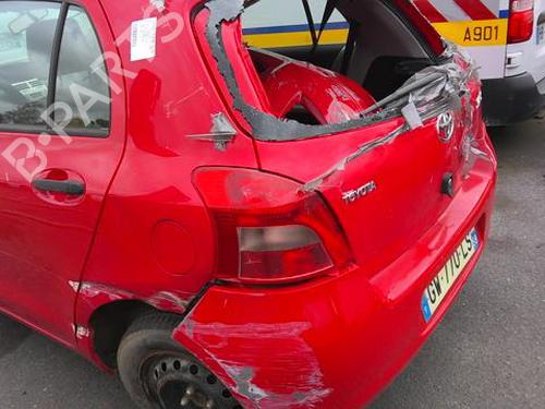 Brugte TOYOTA YARIS (_P9_)  1.0 VVT-i (KSP90_, KSP90R)  4954544