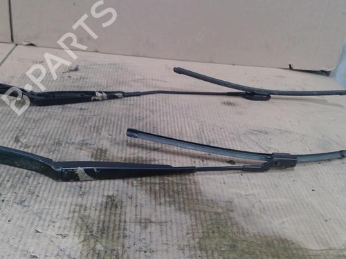 Used Front windshield wiper arm VW GOLF VI (5K1) 1.4 (80 hp) 27641662