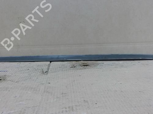 Used Door moulding trim RENAULT TWINGO I (C06_) 1.2 16V (C060) (60 hp) 29596551