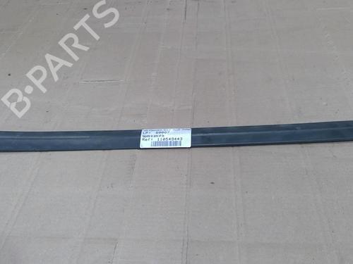 Used Door moulding trim VW GOLF PLUS V (5M1, 521) 1.6 TDI (105 hp) 28141684