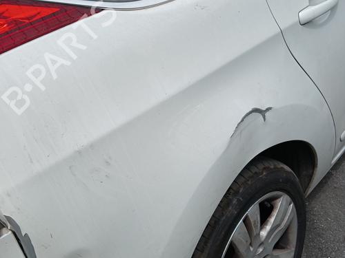 Fuse box PEUGEOT 5008 (0U_, 0E_) 1.6 HDi | BP30147837E1