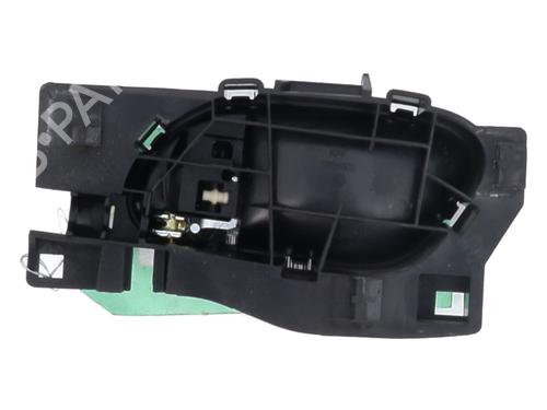 Used Rear right interior door handle Rear right interior door handle PEUGEOT 5008 (0U_, 0E_) 1.6 HDi (112 hp) 28570610 28570610