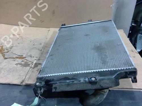 Used Water radiator Water radiator TOYOTA RAV 4 III (_A3_) 2.2 D 4WD (ALA30_, ALA30R) (150 hp) 32322982 32322982