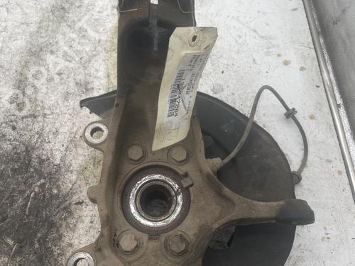 Used Right front steering knuckle Right front steering knuckle NISSAN QASHQAI II (J11, J11_) 1.5 dCi (110 hp) 40613363 40613363