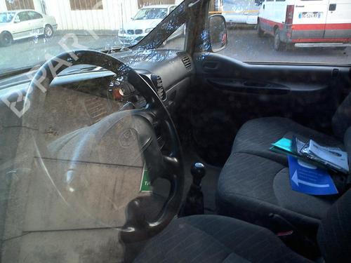 Left headlight HYUNDAI H-1 Van (A1) 2.5 CRDi | BP21816025C28 