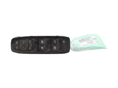 Used Left front window switch RENAULT MEGANE IV Hatchback (B9A/M/N_) 1.5 dCi 110 (B9A3) (110 hp) 33057199