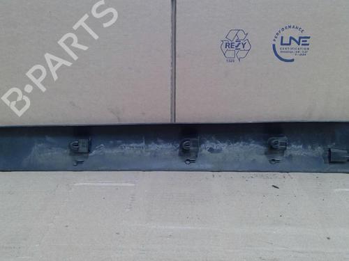 door-moulding-trim-renault-clio-ii-bb_-cb_-1998-1999-2000-2001-2002-2003-2004-2005-2006-2007-2008-2009-2010-2011-2012-2013-2014-2015-2016-28111837 main image