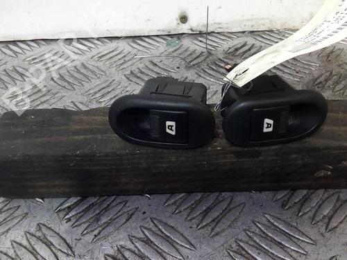 Left front window switch PEUGEOT 1007 (KM_) 1.4 HDi | BP20368312I27 - Image 3