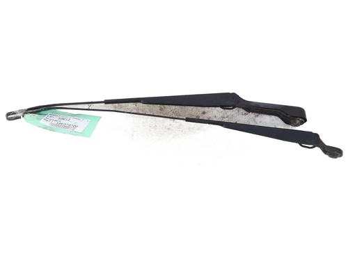 Used Front windshield wiper arm Front windshield wiper arm RENAULT CLIO II (BB_, CB_) 1.6 16V (BB01, BB0H, BB0T, BB14, BB1D, BB1R, BB2KL, BB3G... (107 hp) 26184453 26184453