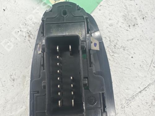 Used Left front window switch Left front window switch PEUGEOT 208 I (CA_, CC_) 1.4 HDi (68 hp) 36761310 36761310
