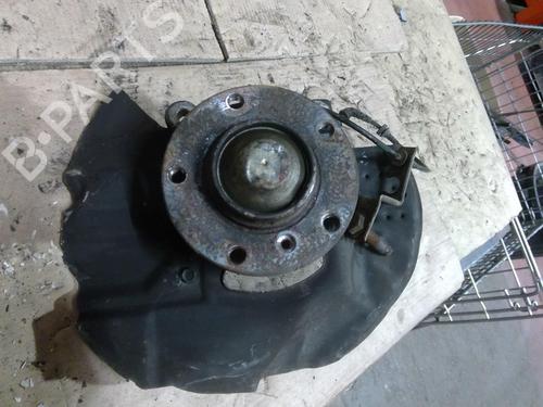 Fusée avant droite BMW 3 Coupe (E46) 320 Ci (170 hp) 31940125