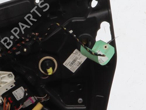 Used Front right window mechanism Front right window mechanism VW GOLF VI (5K1) 1.6 TDI (105 hp) 33130340 33130340