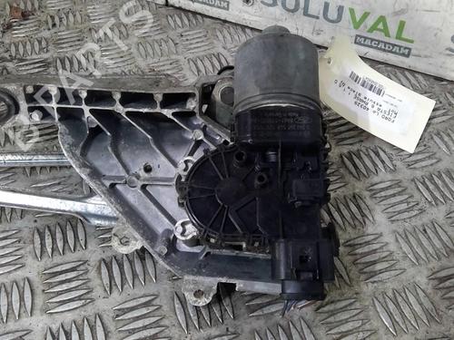 Essuie-glace moteur avant FORD FIESTA VI (CB1, CCN) 1.6 TDCi (90 hp) 21816455