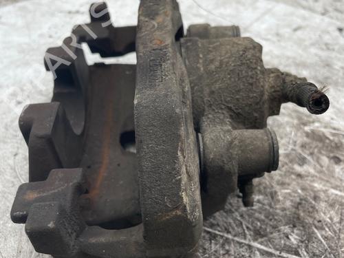 Used Right front brake caliper Right front brake caliper 37867597 37867597