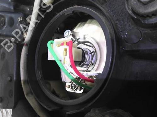 Used Left headlight HYUNDAI H-1 Van (A1) 2.5 CRDi (140 hp) 21816025