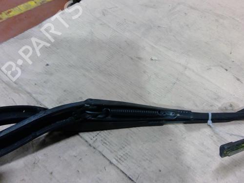 front-windshield-wiper-arm-renault-trafic-iii-van-fg_-2014-32467461 main image