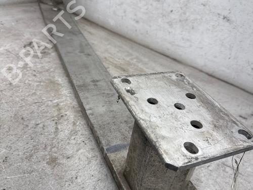 Used Front bumper reinforcement Front bumper reinforcement 20361609 20361609