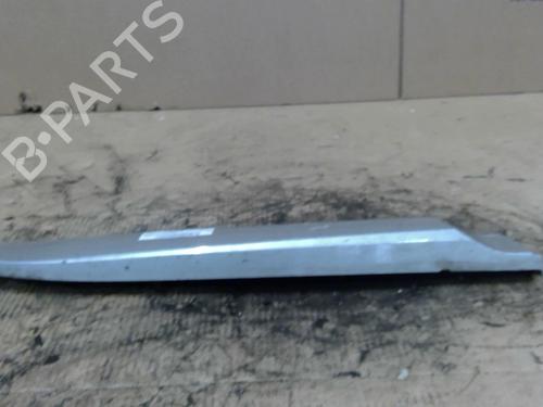 Used Door moulding trim RENAULT MEGANE III Hatchback (BZ0/1_, B3_) 1.5 dCi (BZ09, BZ0D, BZ1W, BZ29, BZ14) (110 hp) 29318895
