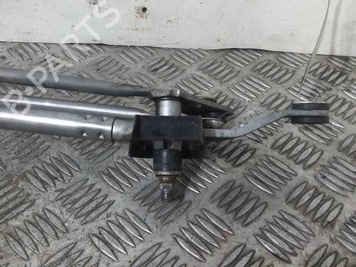 Used Front wiper motor TOYOTA GT 86 Coupe (ZN6_) 2.0 (ZN6AC_, ZN6BC_, ZN6K) (200 hp) 20352321