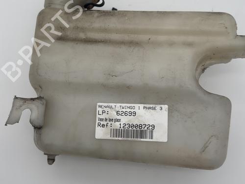 Used Windscreen washer tank Windscreen washer tank RENAULT TWINGO I (C06_) 1.2 16V (C06C, C06D, C06K) (75 hp) 33836865 33836865