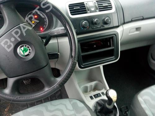 Rear right door window SKODA FABIA II (542) 1.4 TDI | BP20365985C21 