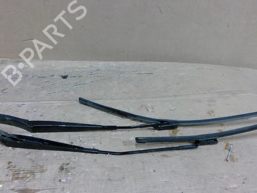 Used Front windshield wiper arm SKODA FABIA III (NJ3) 1.0 (60 hp) 30886545