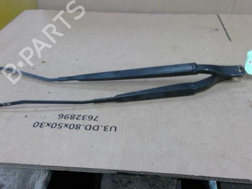 Used Front windshield wiper arm RENAULT MEGANE III Hatchback (BZ0/1_, B3_) 1.5 dCi (BZ09, BZ0D, BZ1W, BZ29, BZ14) (110 hp) 26183948