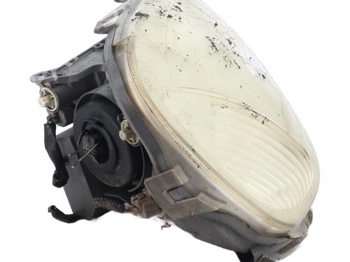 Used Right headlight Right headlight TOYOTA YARIS (_P1_) 1.4 D-4D (NLP10_, NLP10R) (75 hp) 31655429 31655429